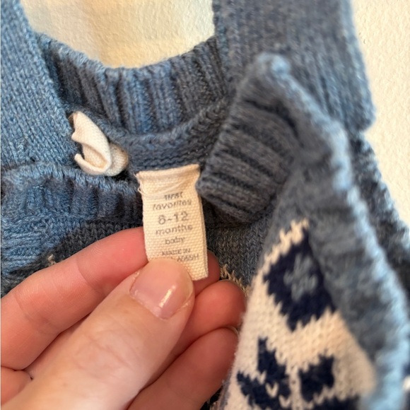 Baby GAP Blue Knit Kids Overalls with Snowflake Pattern 6-12 months - Picture 4 of 6